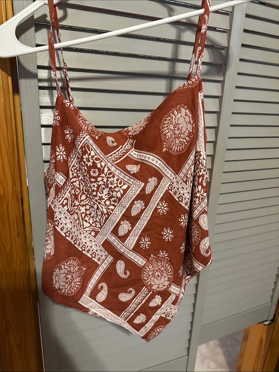 Cloud Ten Tops - Bandana print Crop/Tank Top